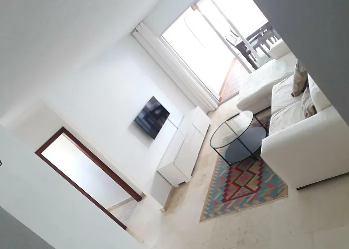 Urbanizacion Puerto Paraiso شقة إِستيبونا