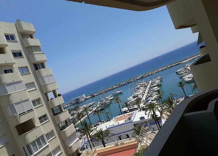 Urbanizacion Puerto Paraiso 아파트 *